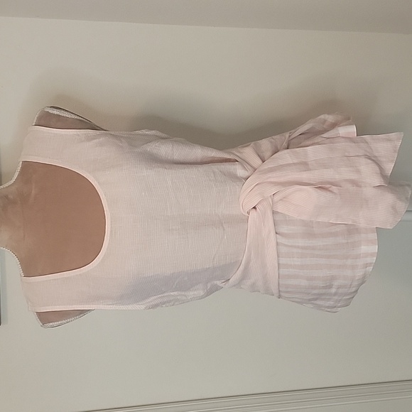Cynthia Rowley, Size M, Pink Striped Sleeveless 100% Linen Blouse, EUC - Picture 3 of 11